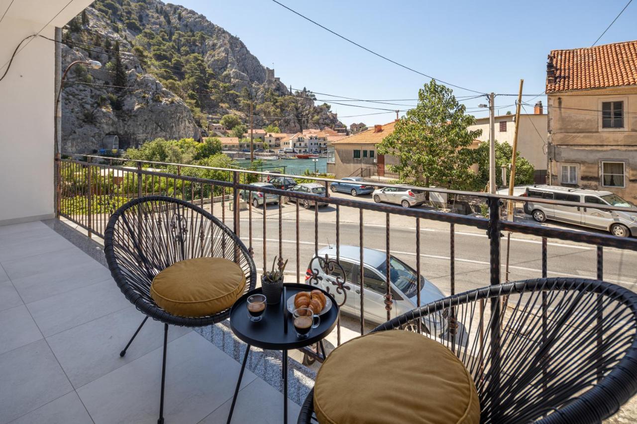 Apartment Navika Omiš Buitenkant foto